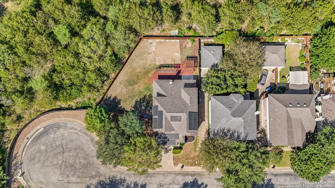 Photo of 1323 Brook Bluff