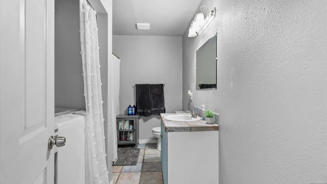 Photo of 128 RIVERVIEW RD