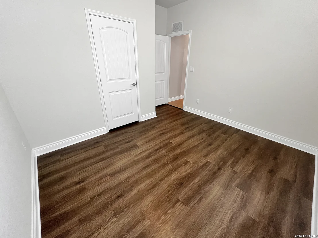 Photo of 12839 Laurel Brush