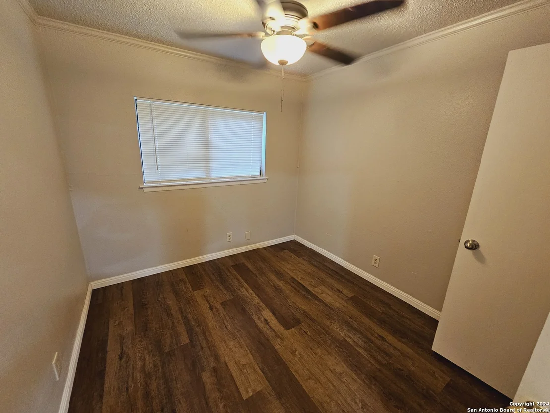 Photo of 12923 maple park