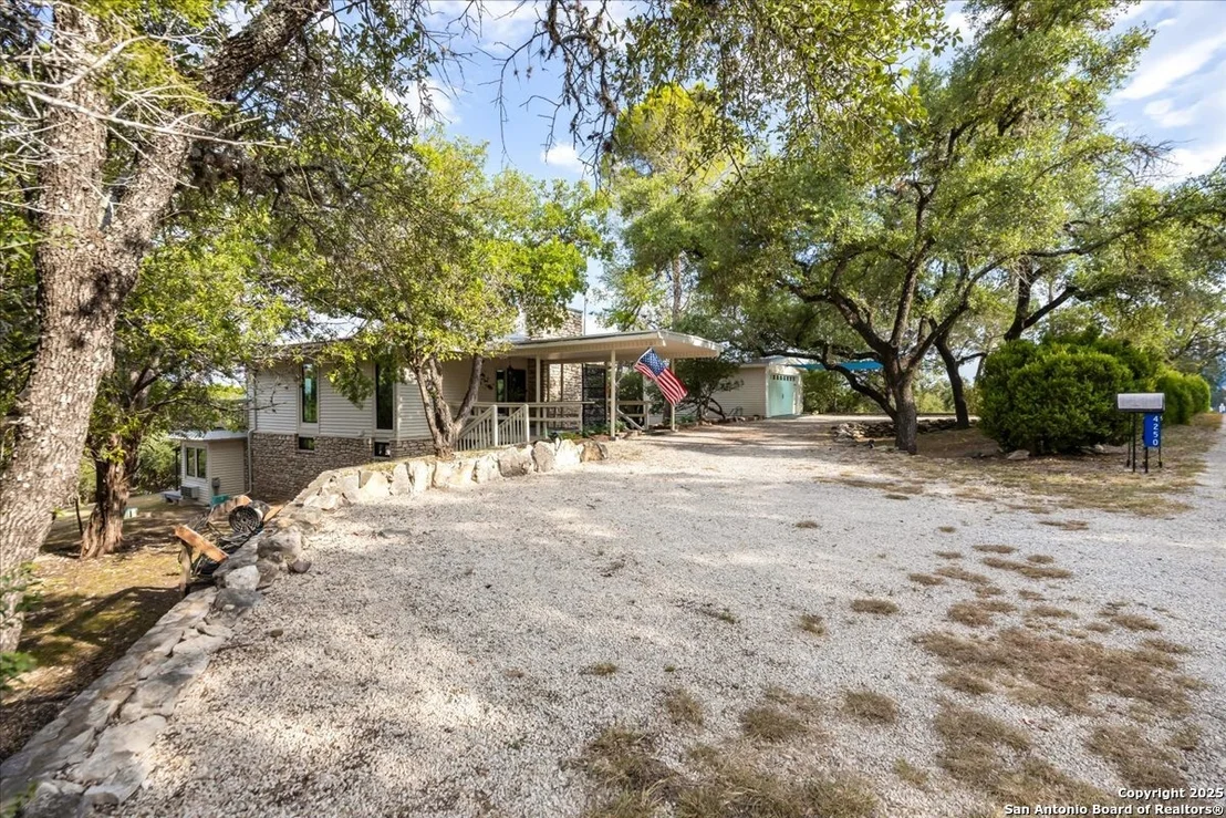 Photo of 4250 Tanglewood Trl