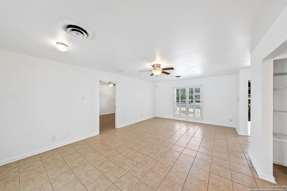 Photo of 8323 STARCREST DR