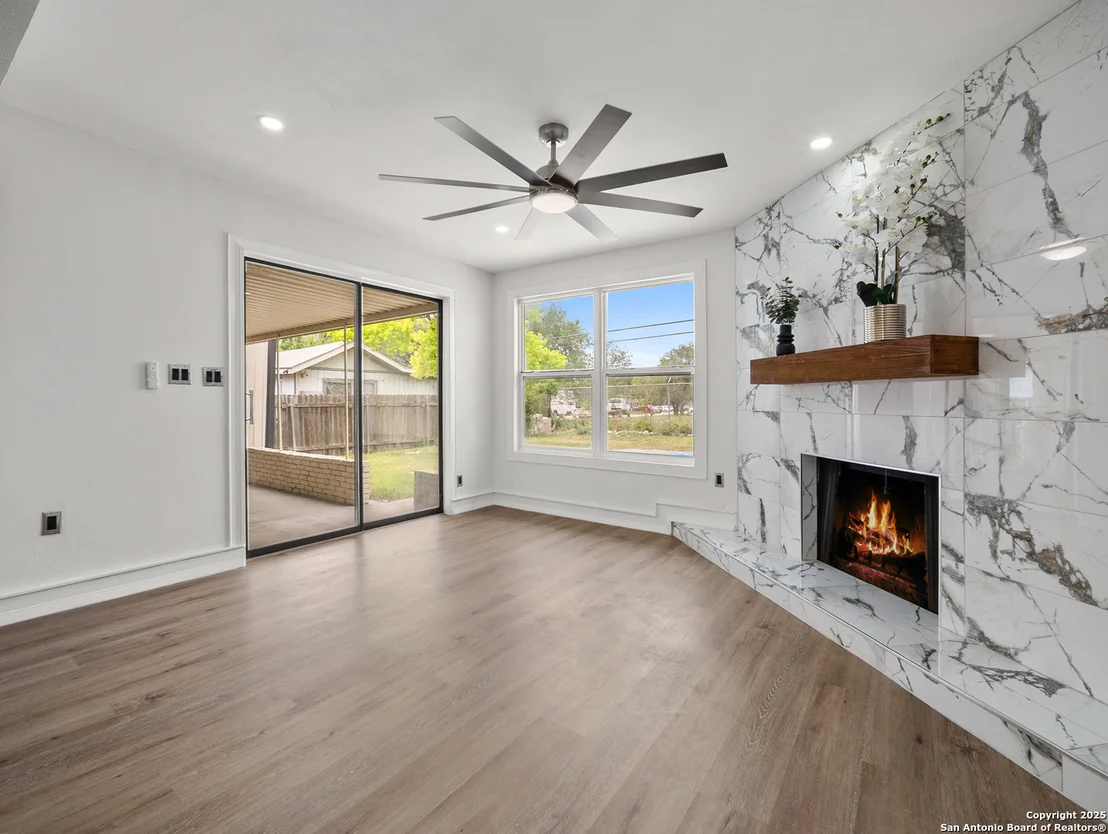 Photo of 4123 Longvale