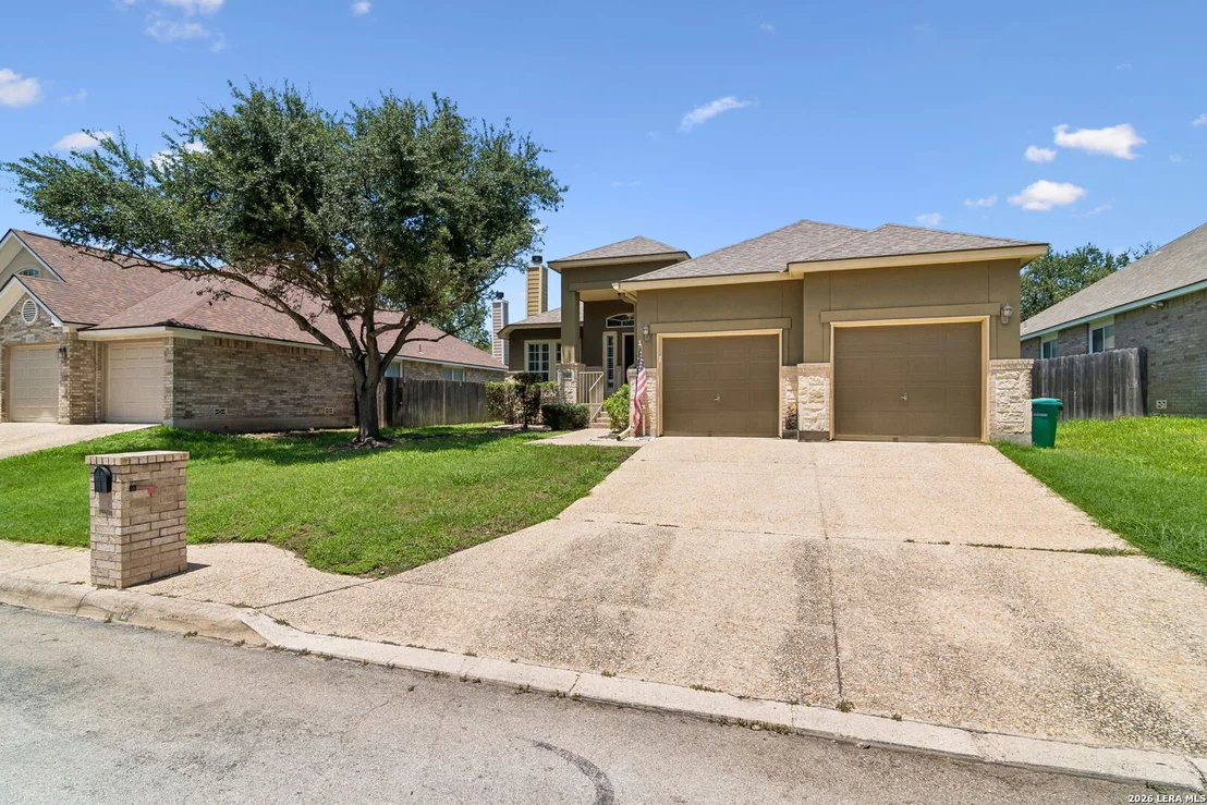 Photo of 1303 BLUFF FOREST