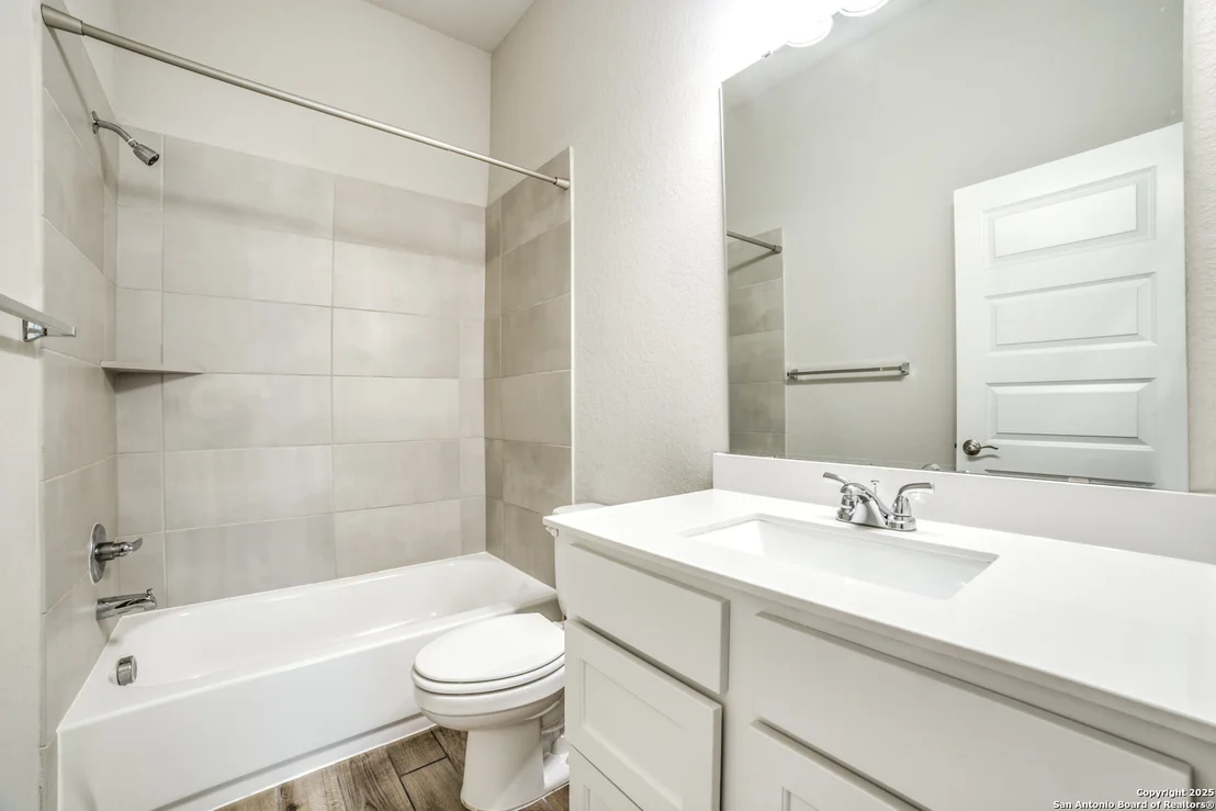 Photo of 2131 Thayer Cove