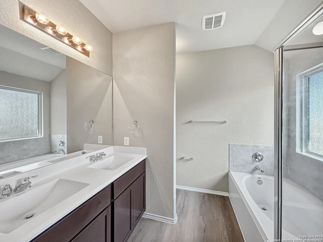 Photo of 6534 CANDLEDIM CIR