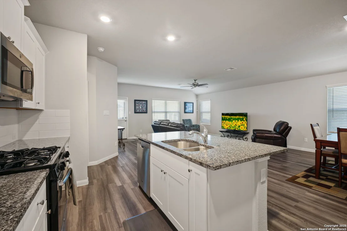 Photo of 5906 Akin Run