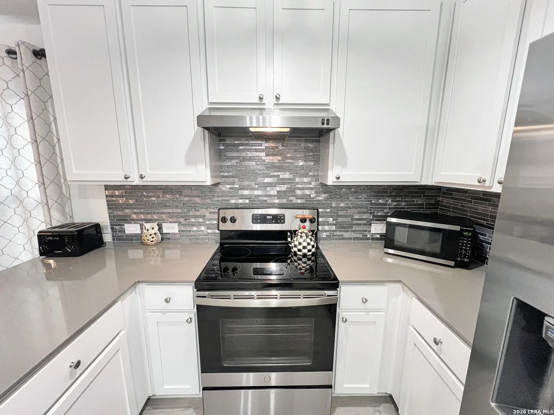 Photo of 1072 Shutter Way