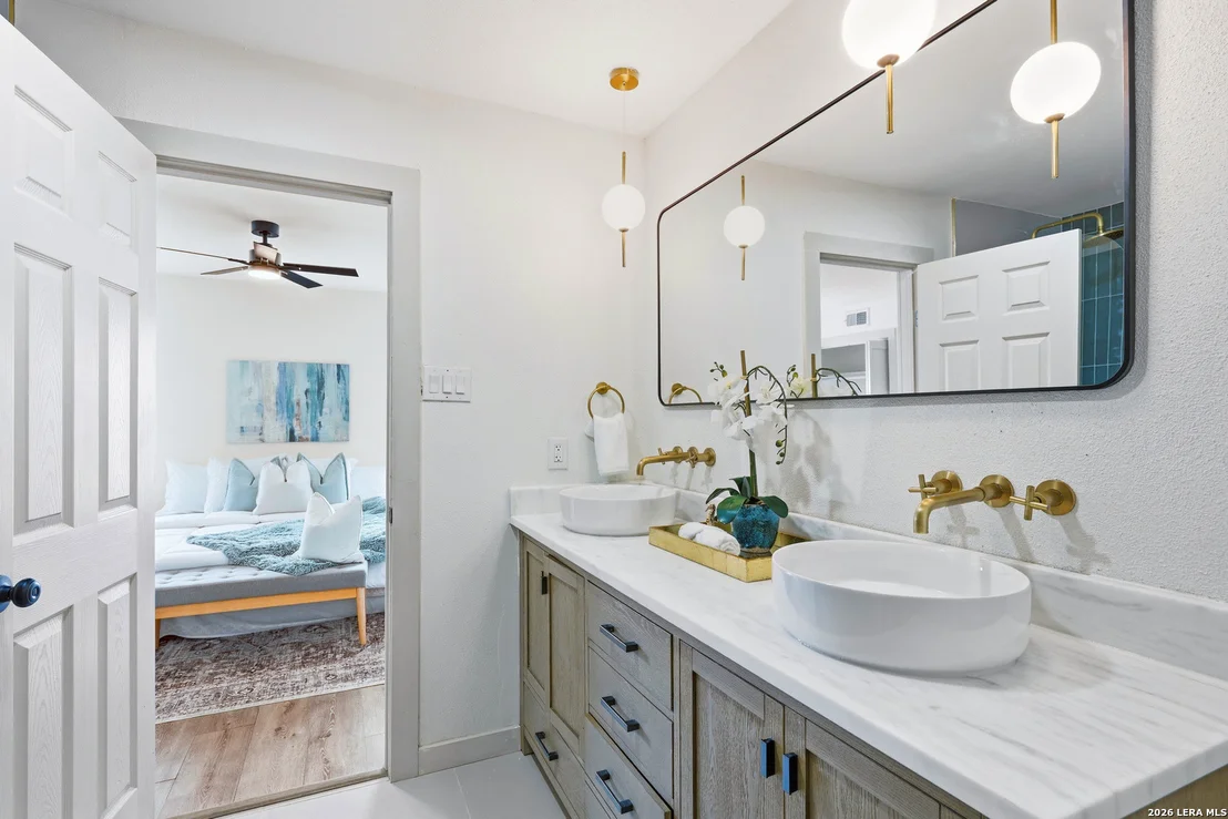 Photo of 426 Zephyr