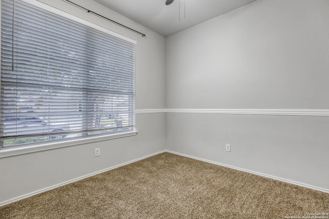 Photo of 6106 BRISCOE LEAF