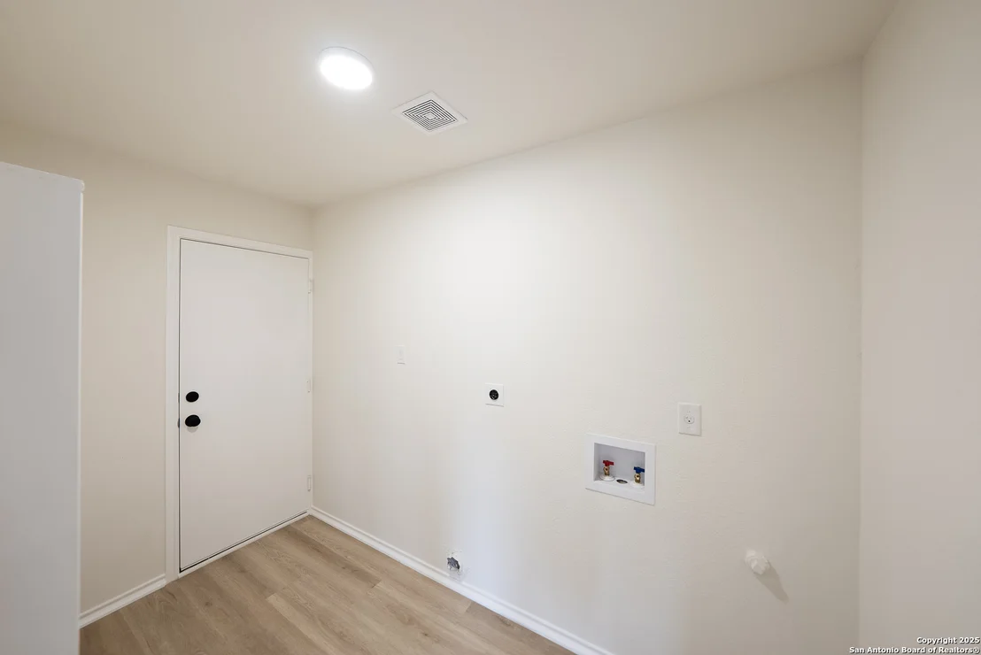 Photo of 7103 rimwood