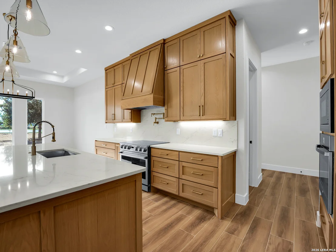 Photo of 101 W MEDIUM MEADOW DR