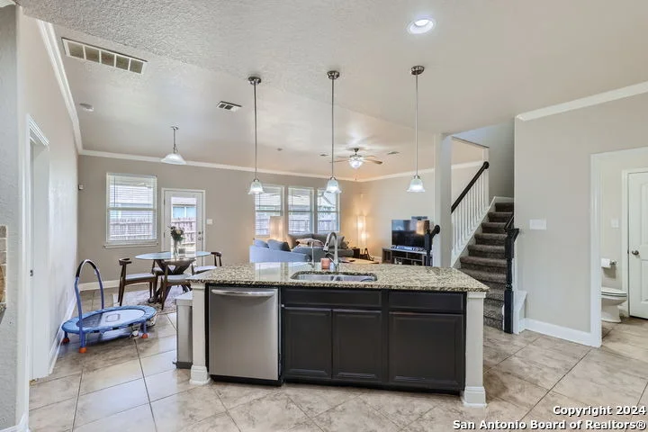 Photo of 109 GRAND VIS