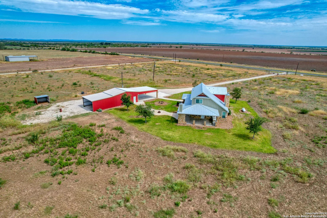 Photo of 2371 N Ranch Road 187