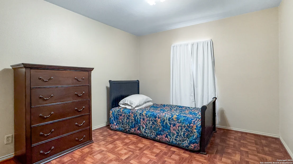 Photo of 331 Aaron Pl