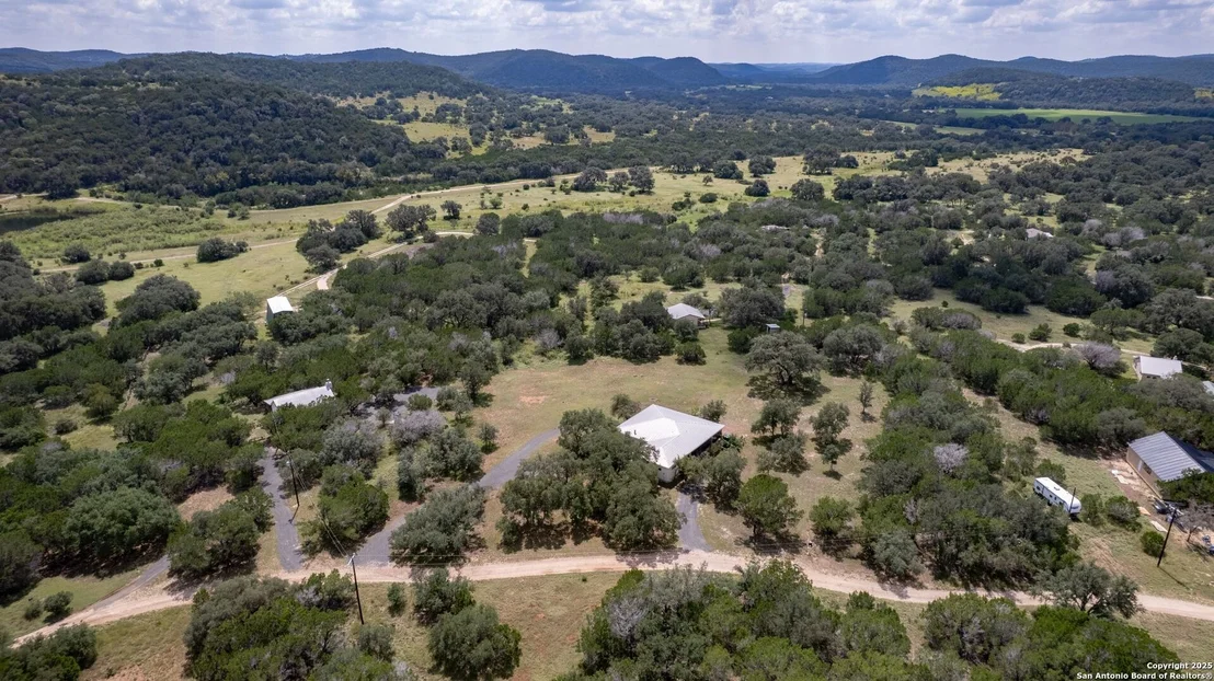Photo of 565 Loop Rd.