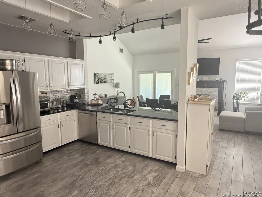 Photo of 2710 Montebello
