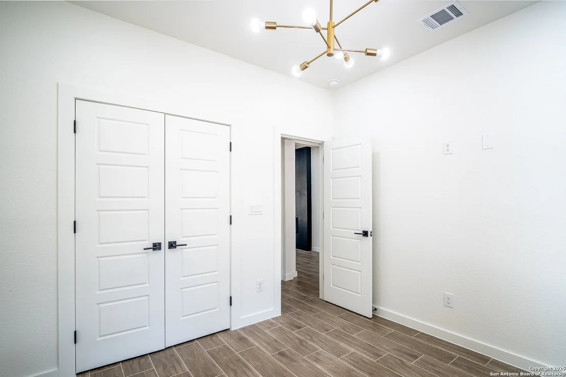 Photo of 15125 norvell