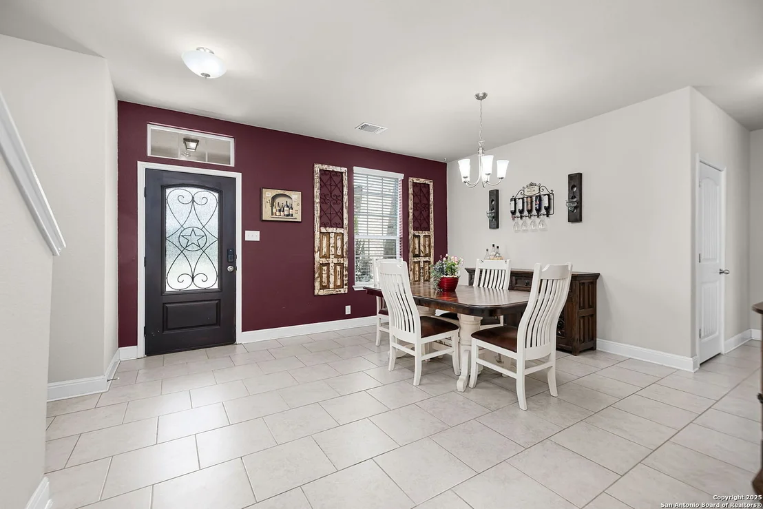 Photo of 124 White Rock