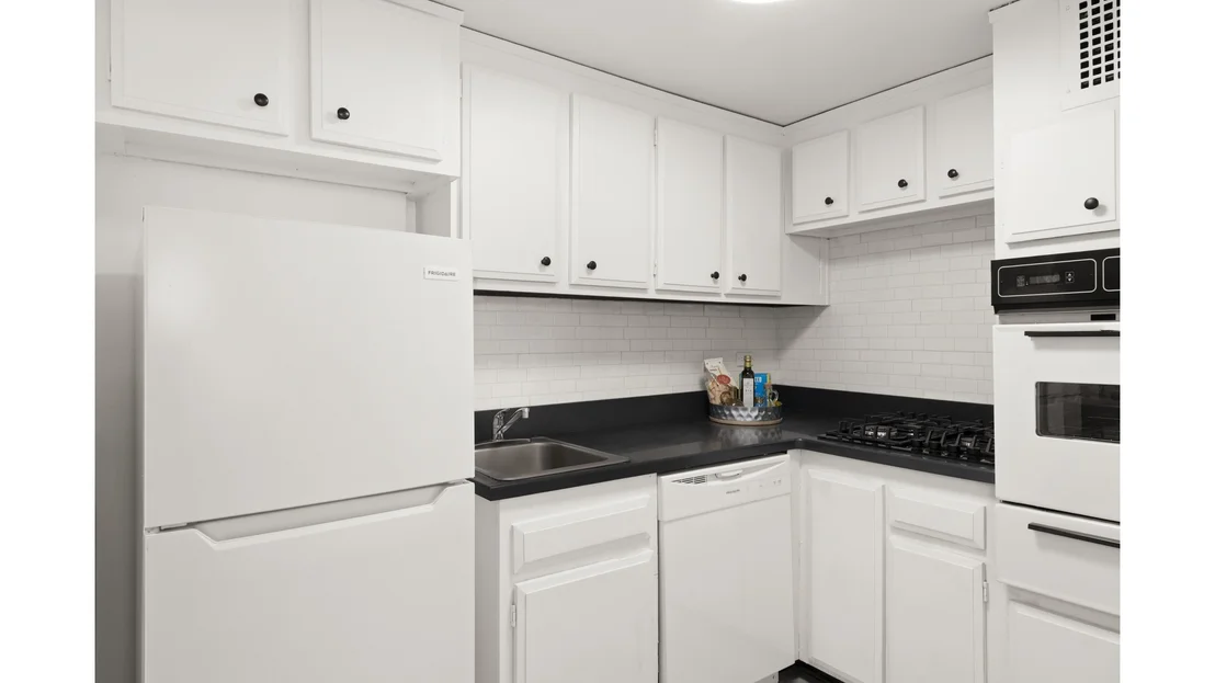 Photo of Unit 14GS at 16 W 16TH Street