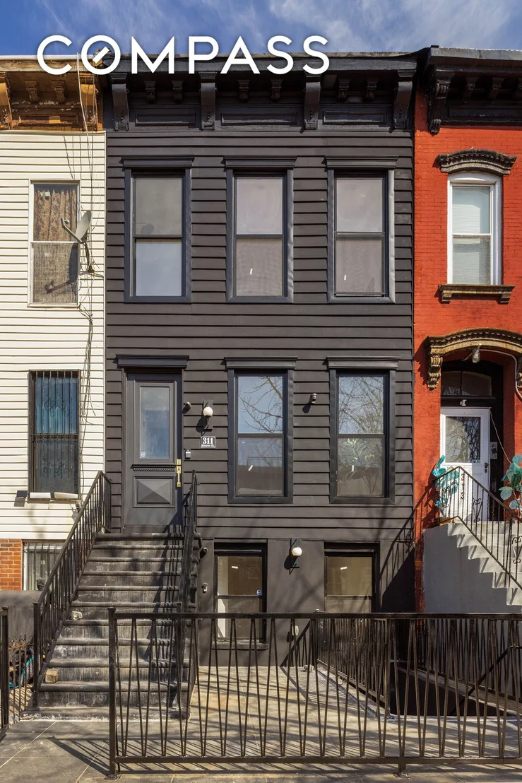 Photo of 311 Monroe Street