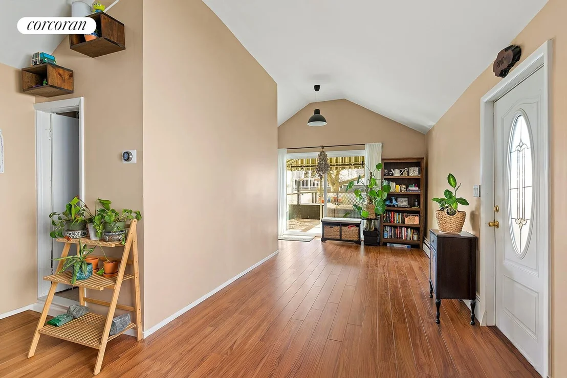 Photo of 64 Hillside Avenue