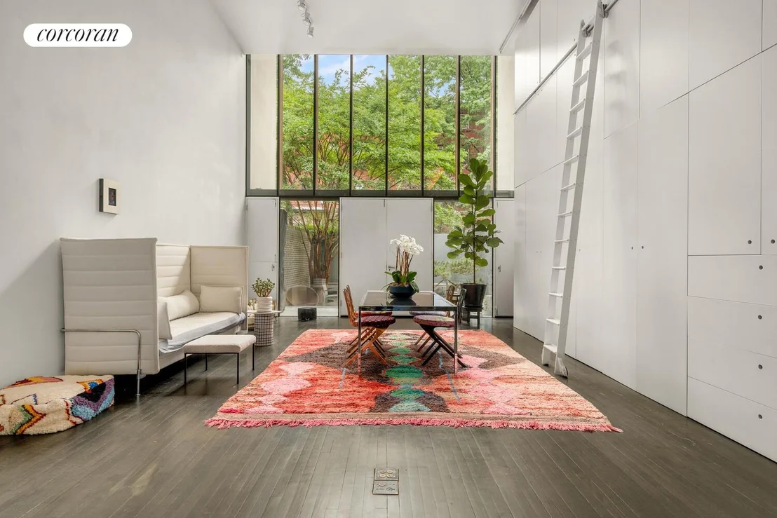 Photo of 208 VANDERBILT Avenue