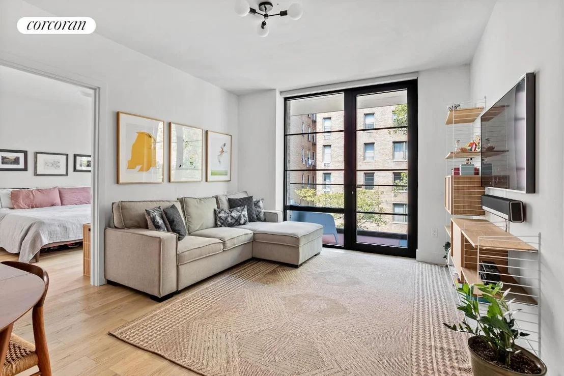 Photo of Unit 310 at 264 WEBSTER Avenue