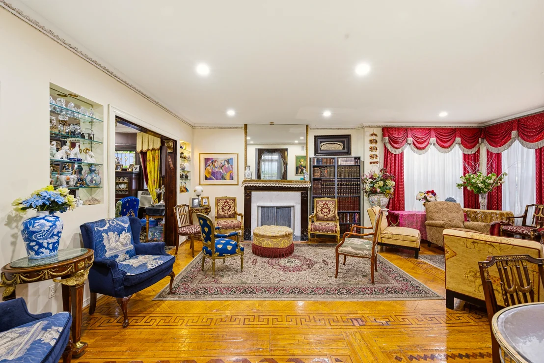 Photo of 511 ARGYLE Road