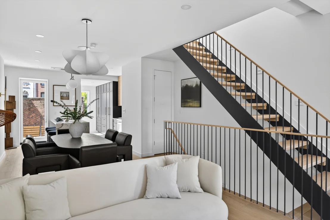 Photo of 340 CARROLL Street