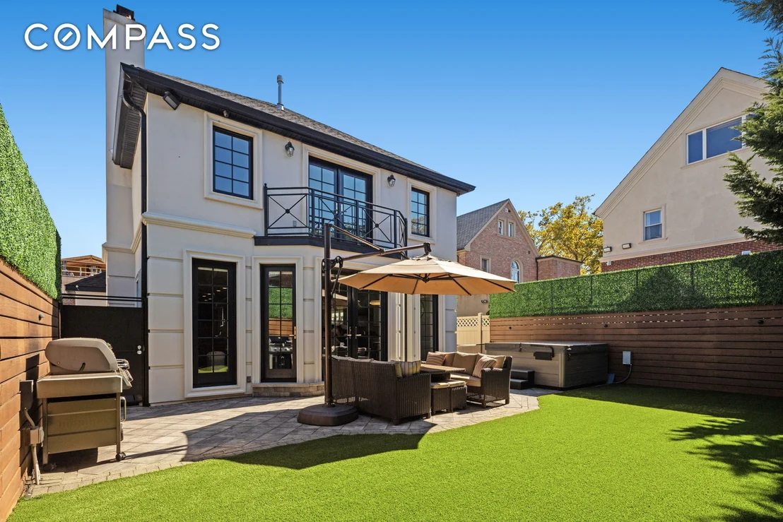 Photo of 8008 Harbor View Terrace
