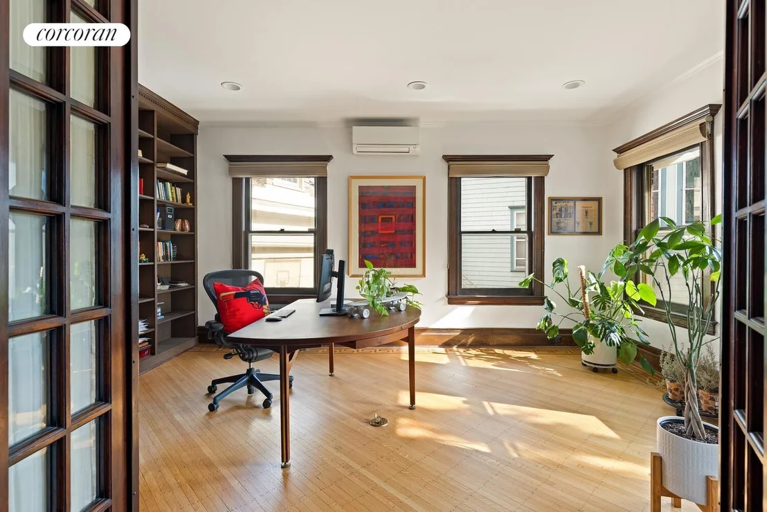 Photo of 1806 Ditmas Avenue