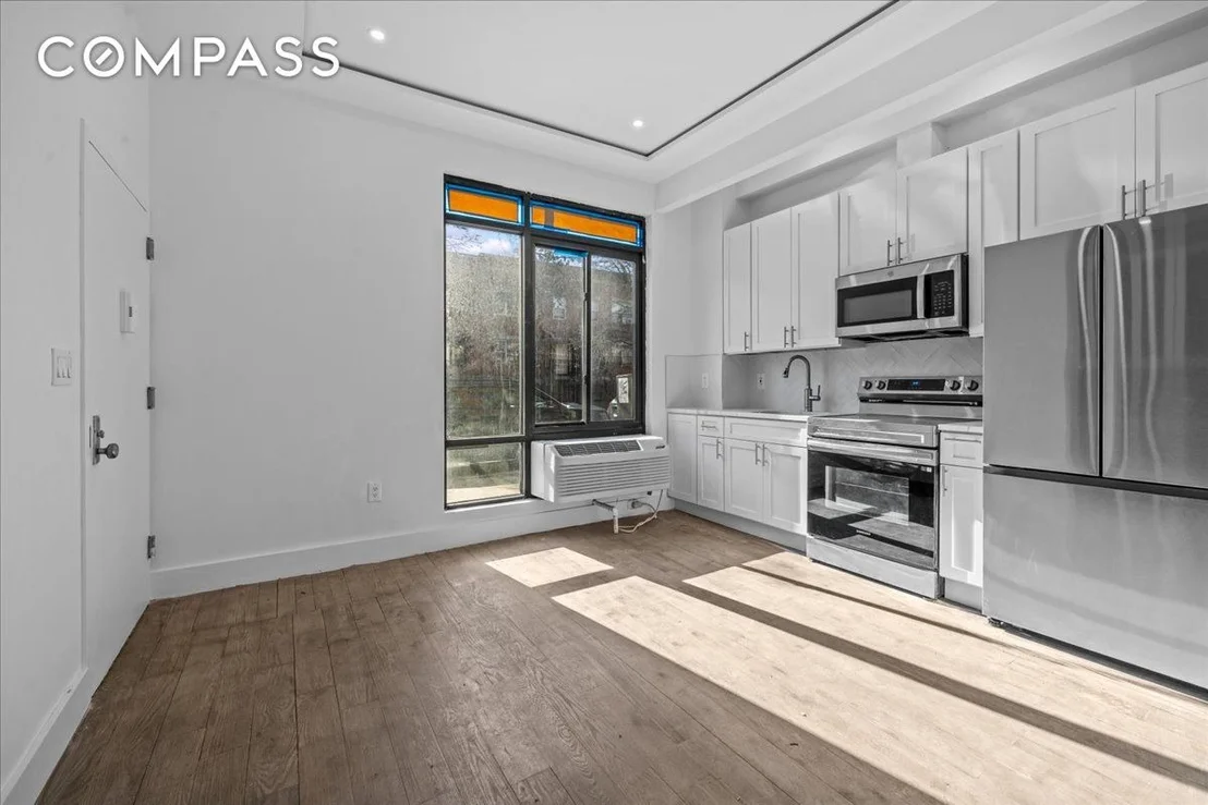 Photo of Unit MULTI at 81 Suydam Street