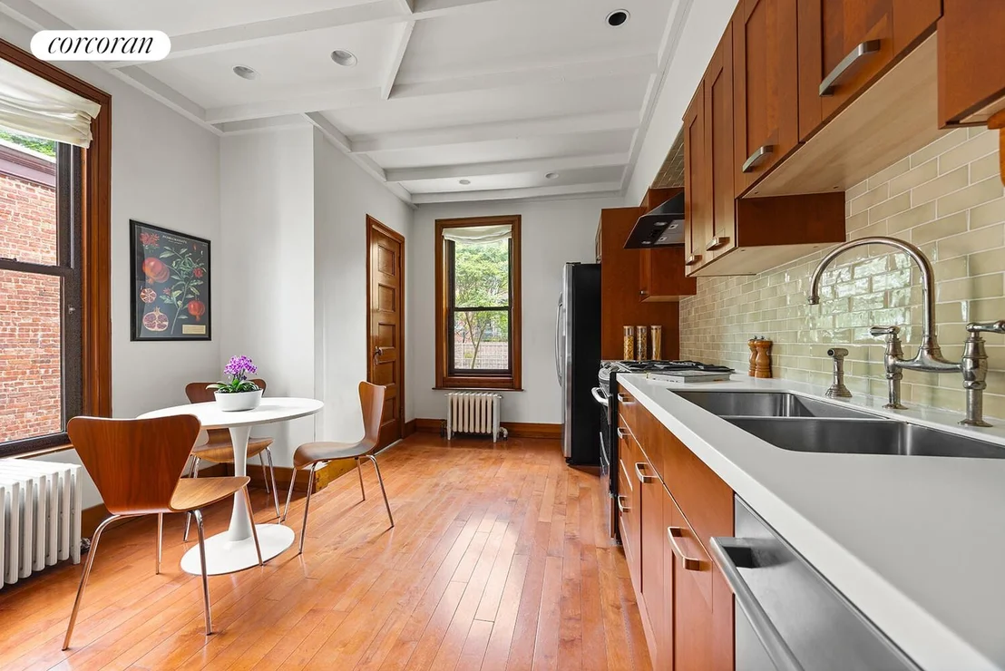 Photo of 166 Maple Street