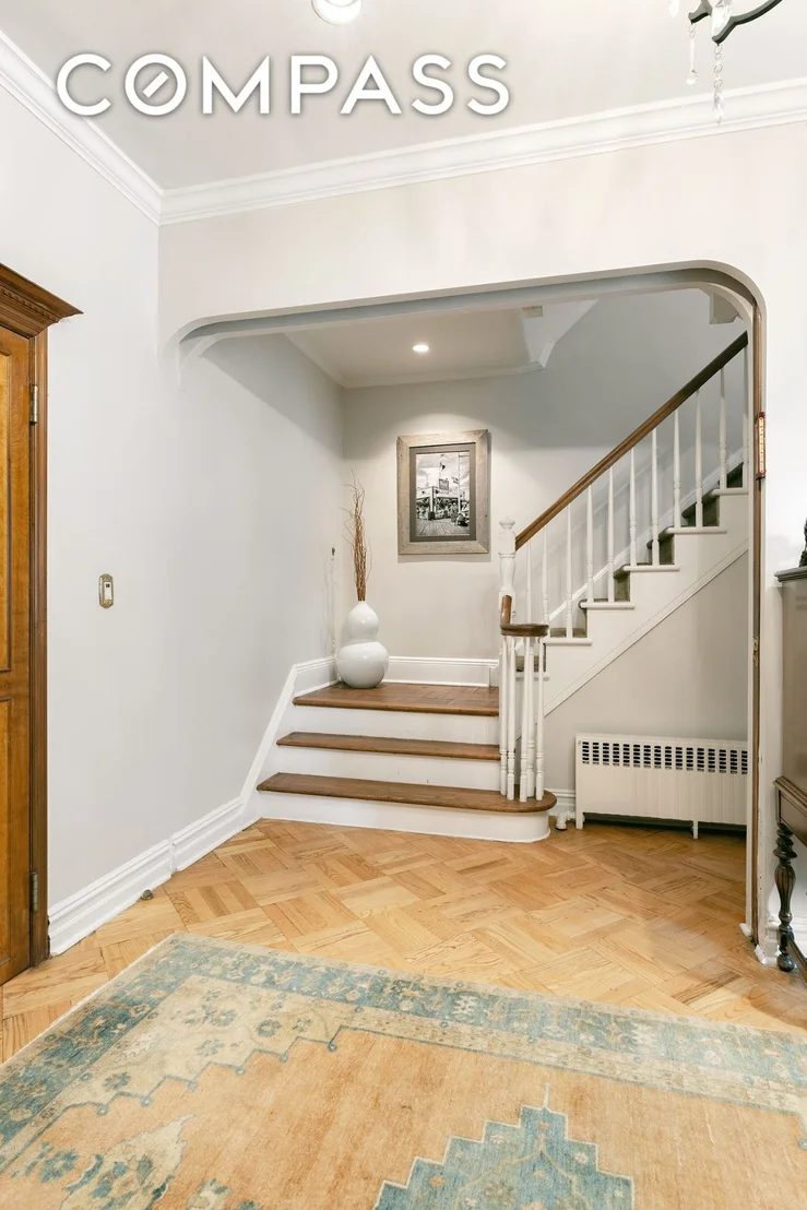 Photo of 744 Rugby Road