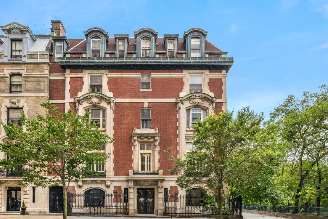 Photo of 337 RIVERSIDE Drive