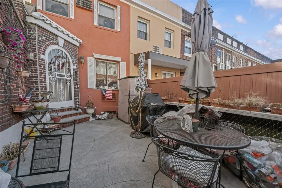 Photo of 9315 LAFAYETTE Walk