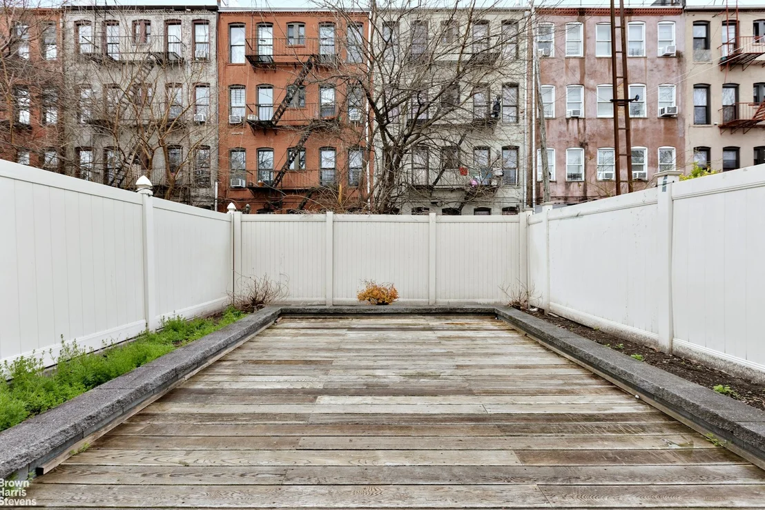 Photo of 302 WEIRFIELD Street