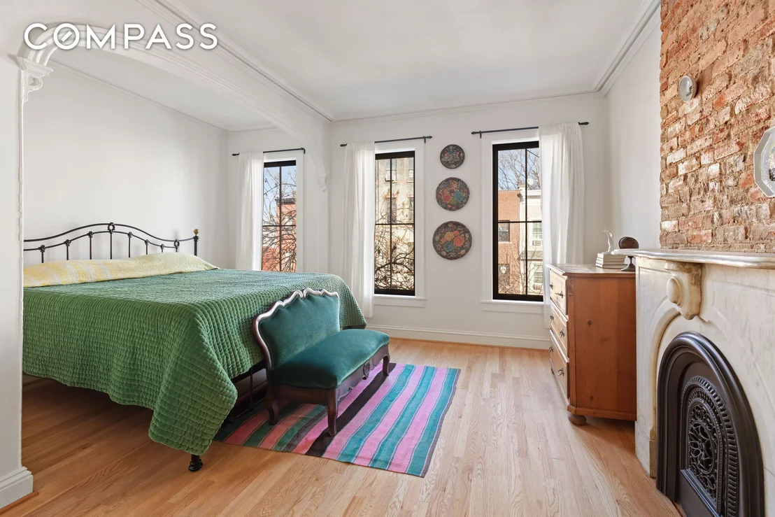 Photo of 102 Hall Street