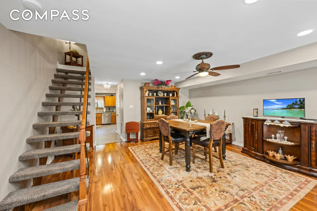 Photo of 15 Hickory Circle