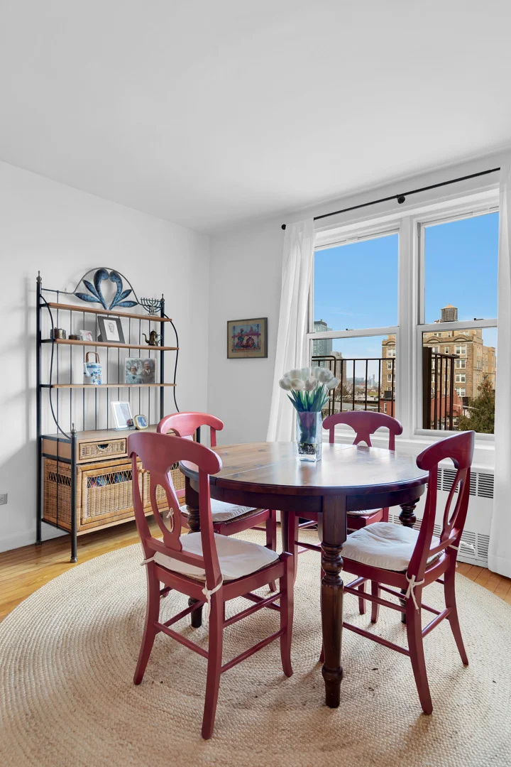 Photo of Unit 6D at 220 BERKELEY Place