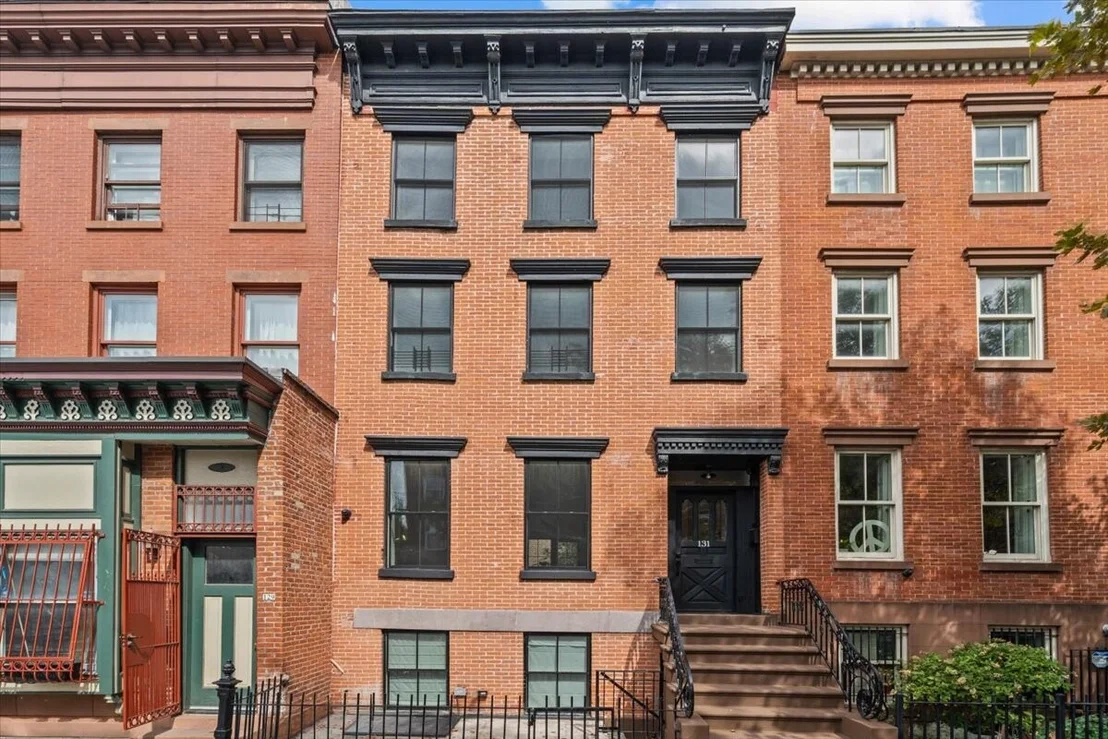 Photo of 131 KANE Street