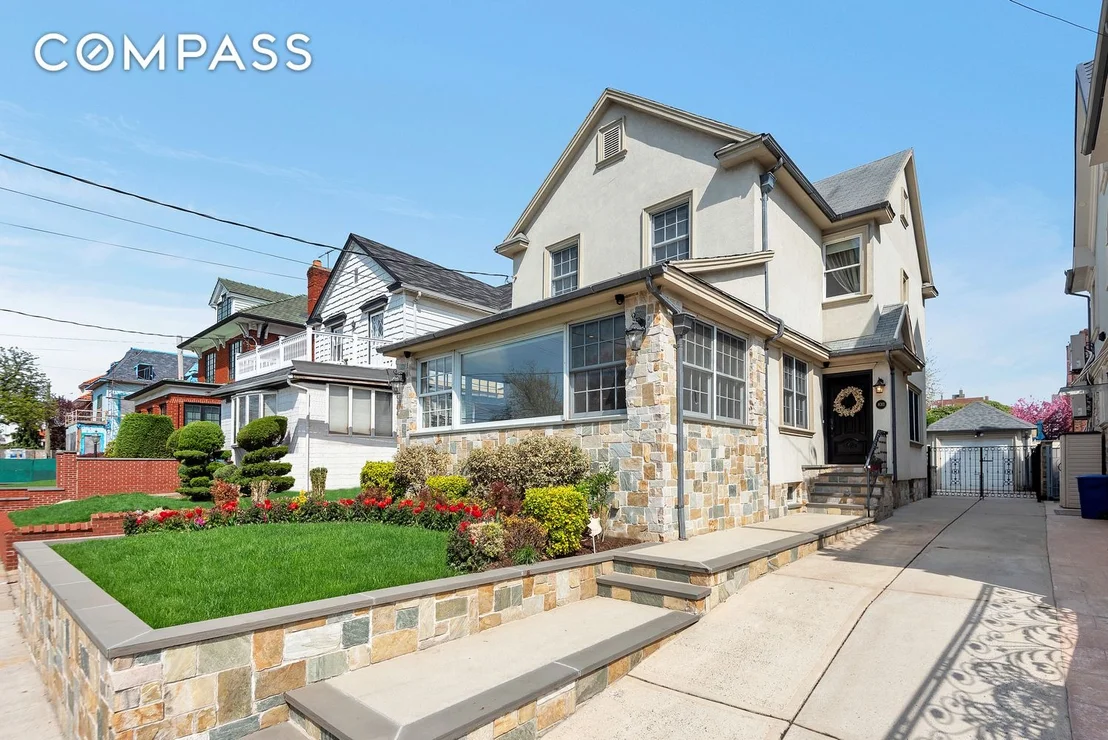Photo of 8311 Colonial Road