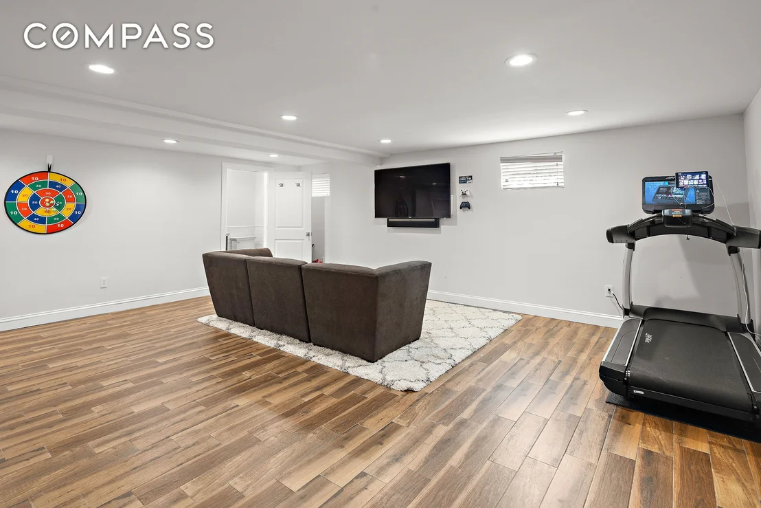 Photo of 8008 Harbor View Terrace