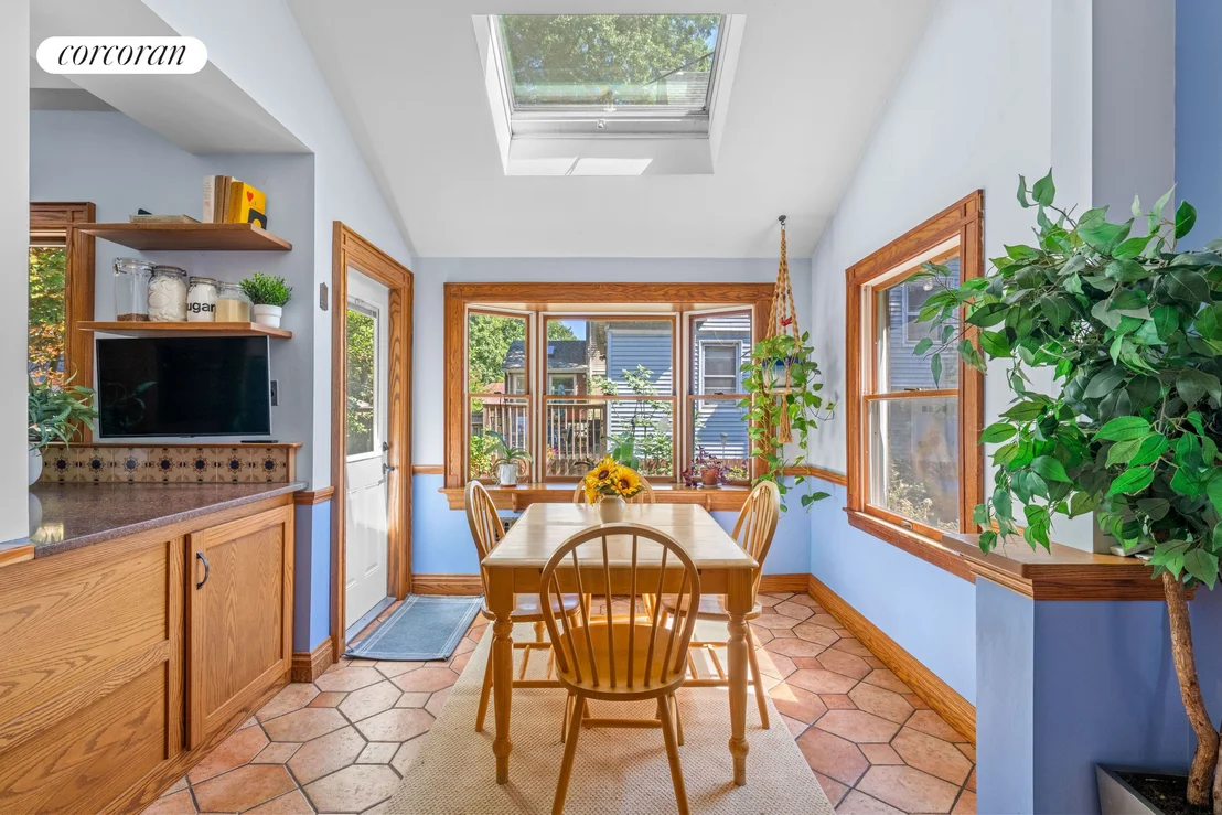 Photo of 751 Rugby Road