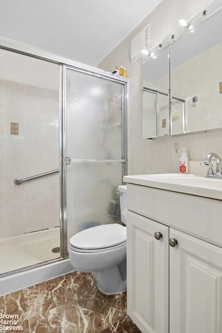 Photo of Unit 3D at 136-24 MAPLE Avenue