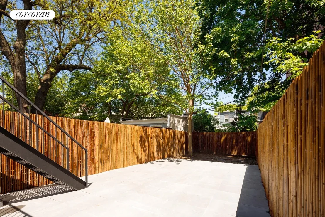 Photo of 331 12TH Street