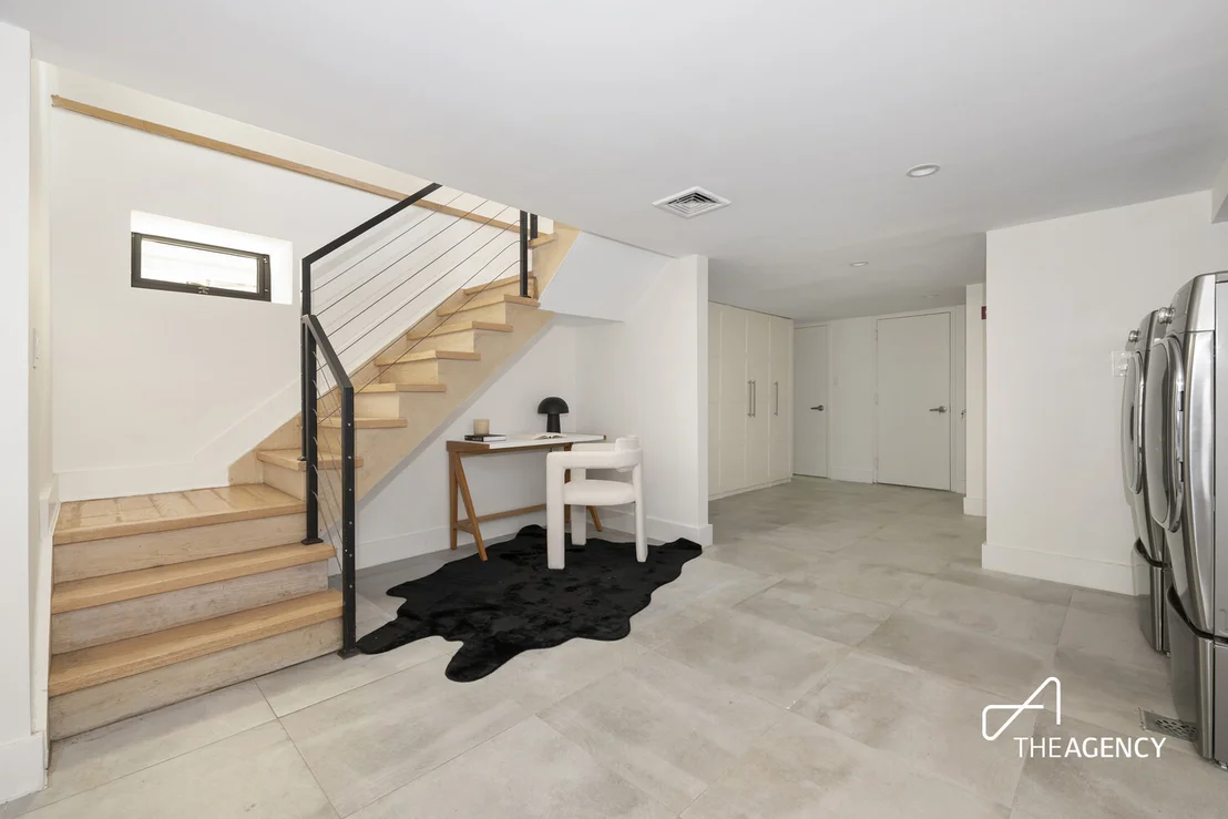 Photo of 296 FENIMORE Street