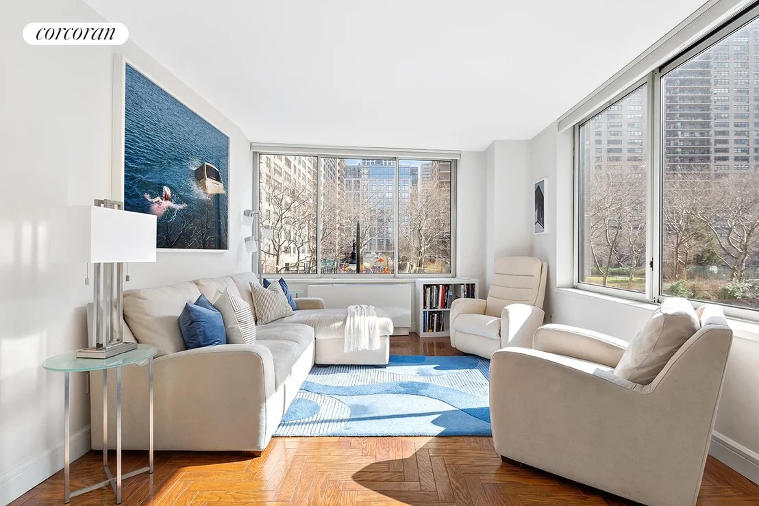 Photo of Unit 310 at 200 RIVERSIDE Boulevard
