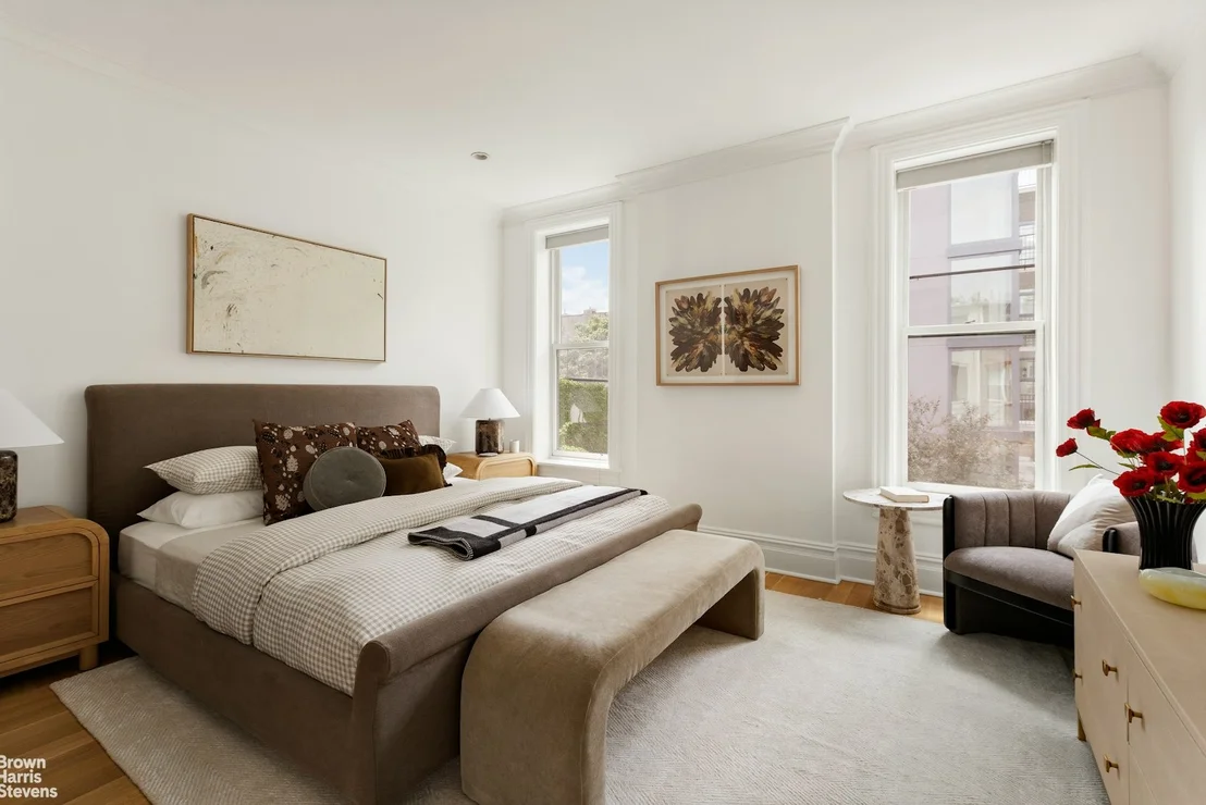 Photo of 18 ARLINGTON Place